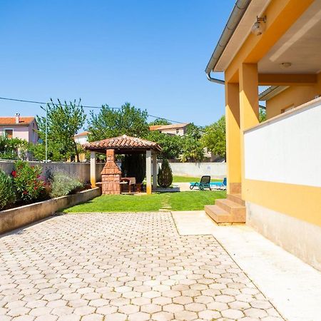 Holiday Home Labud Žminj Kültér fotó